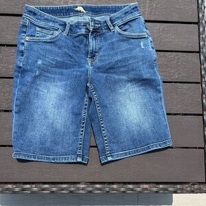 Women’s Tommy Bahama Bermuda shorts size 27